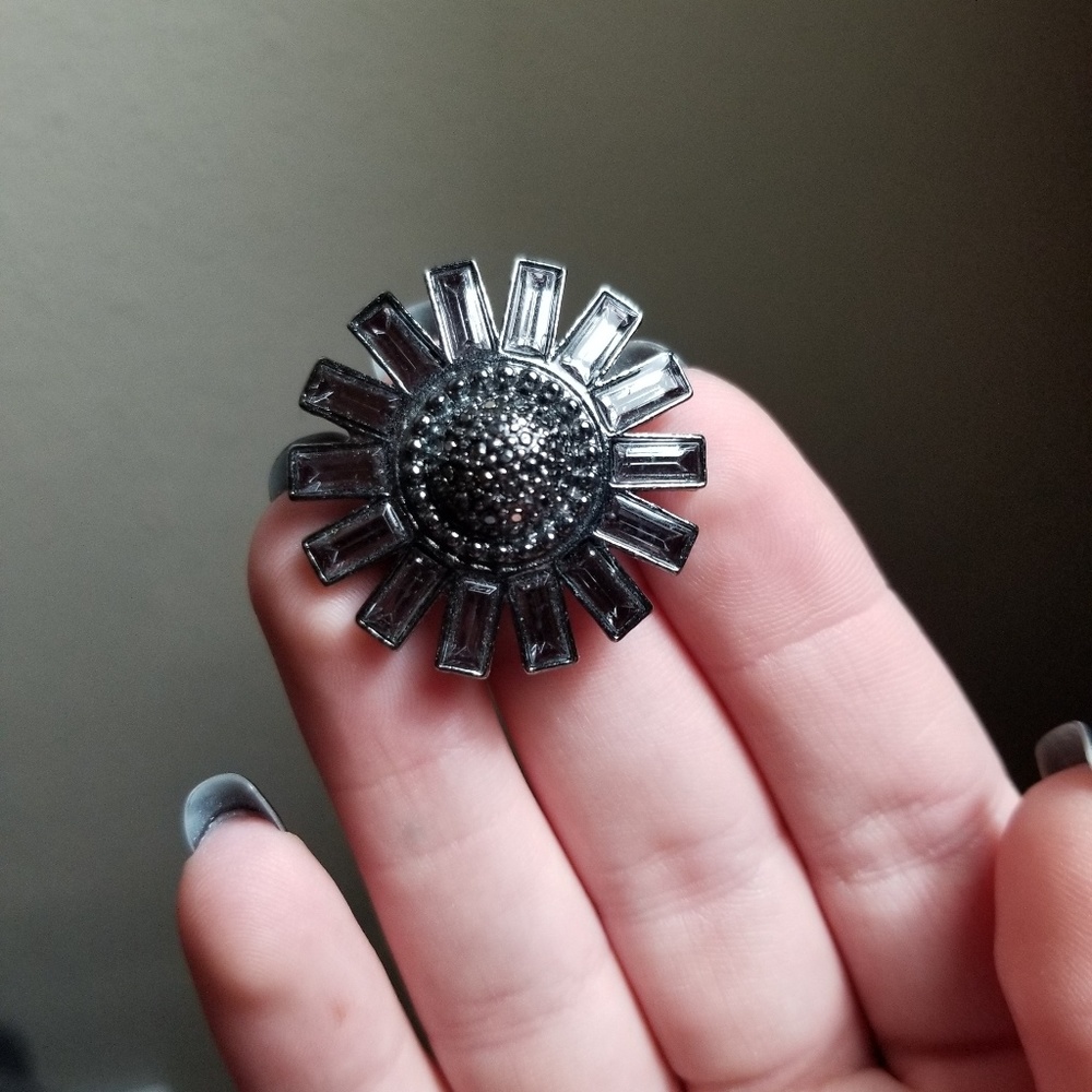 Metallic Sunflower Ring - Picture 2 of 4